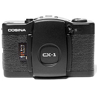 Японский фотоаппарат Cosina CX-1.